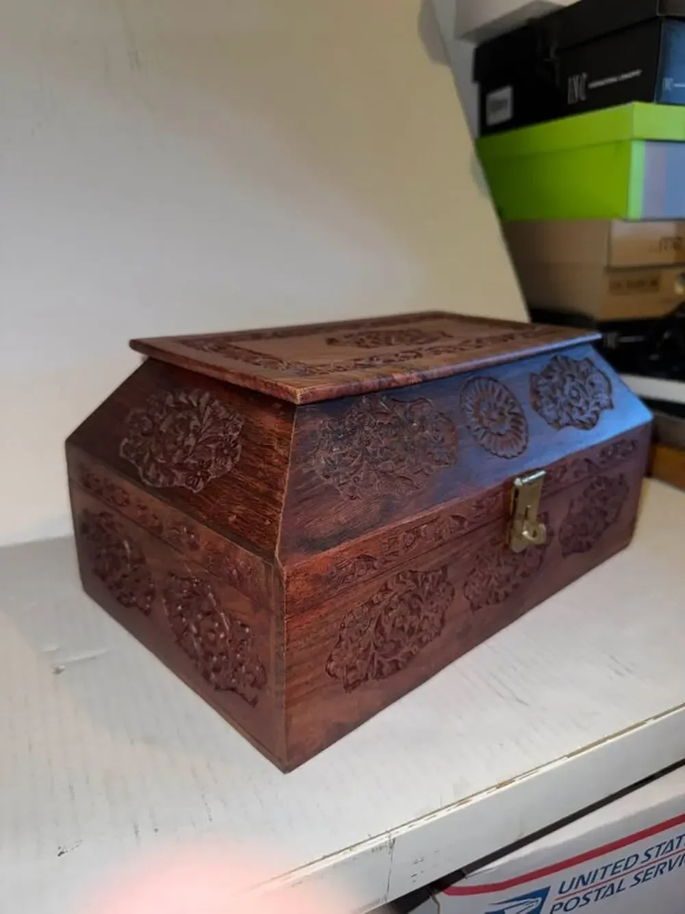Vintage Hand-Carved Anglo-Indian Jewelry Box in Teak Wood with floral inlay